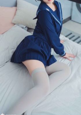 美女张开腿流出白浆_BD英语全集免费观看