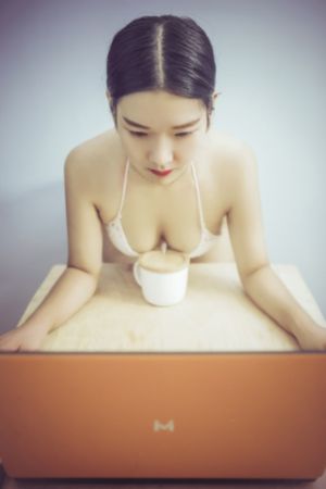 欧美时尚设计别墅_超清天堂在线