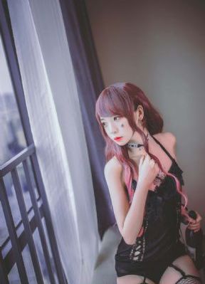 怎么咬女朋友的脸_BD英语手机在线看